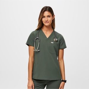 +Figs Catarina Scrub top in Moss